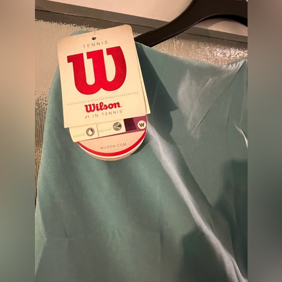 Wilson Tennis/Badminton Skirt - Picture 2 of 3